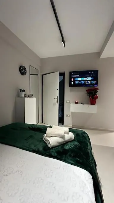 Host Apartament Elio Tirana
